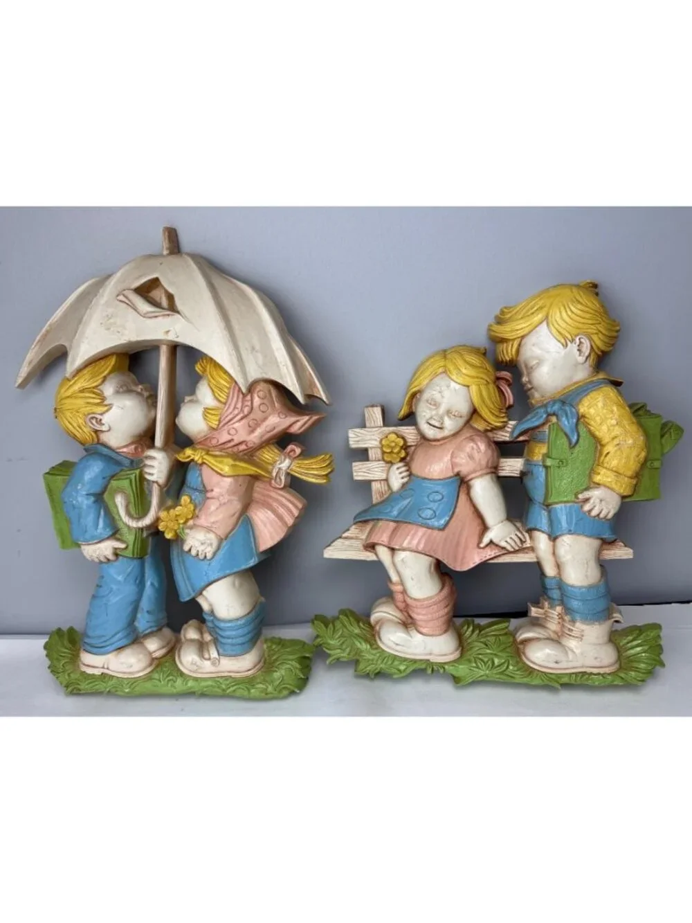 Homco Kids Wall Plaques Boy & Girl Pair Kissing Flower Scenes Adorable!